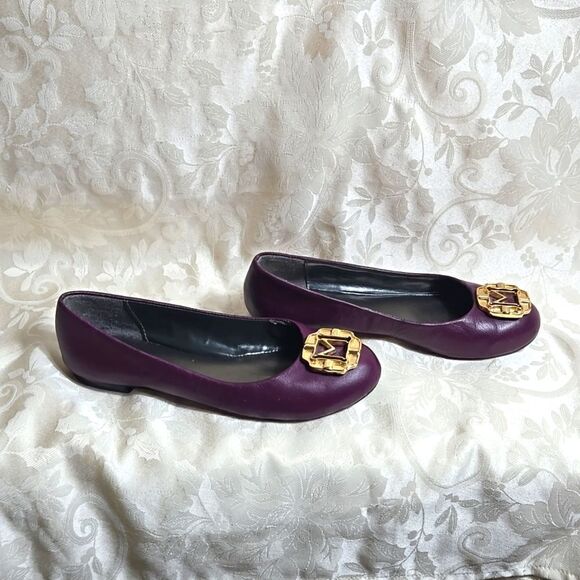 Monet Burgundy Purple Leather M Buckle Flats - Picture 2 of 8